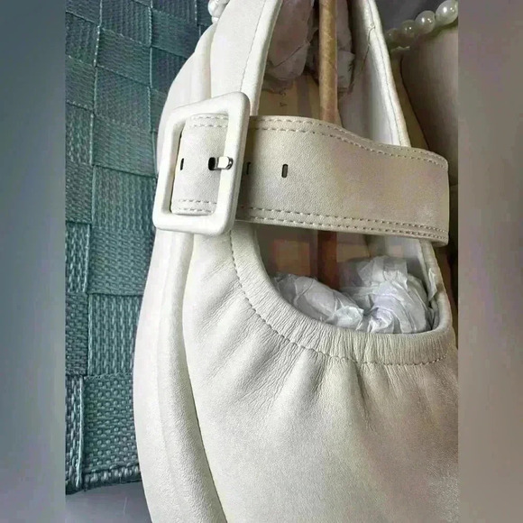 👑👑Charles & Keith Women's Chalk Nola Beaded Strap Platform Ivory Size 6.5 - Picture 9 of 16